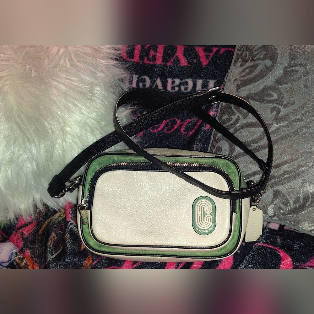 Coach Green and Cream Crossbody Camera Bag - Picture 8 of 8